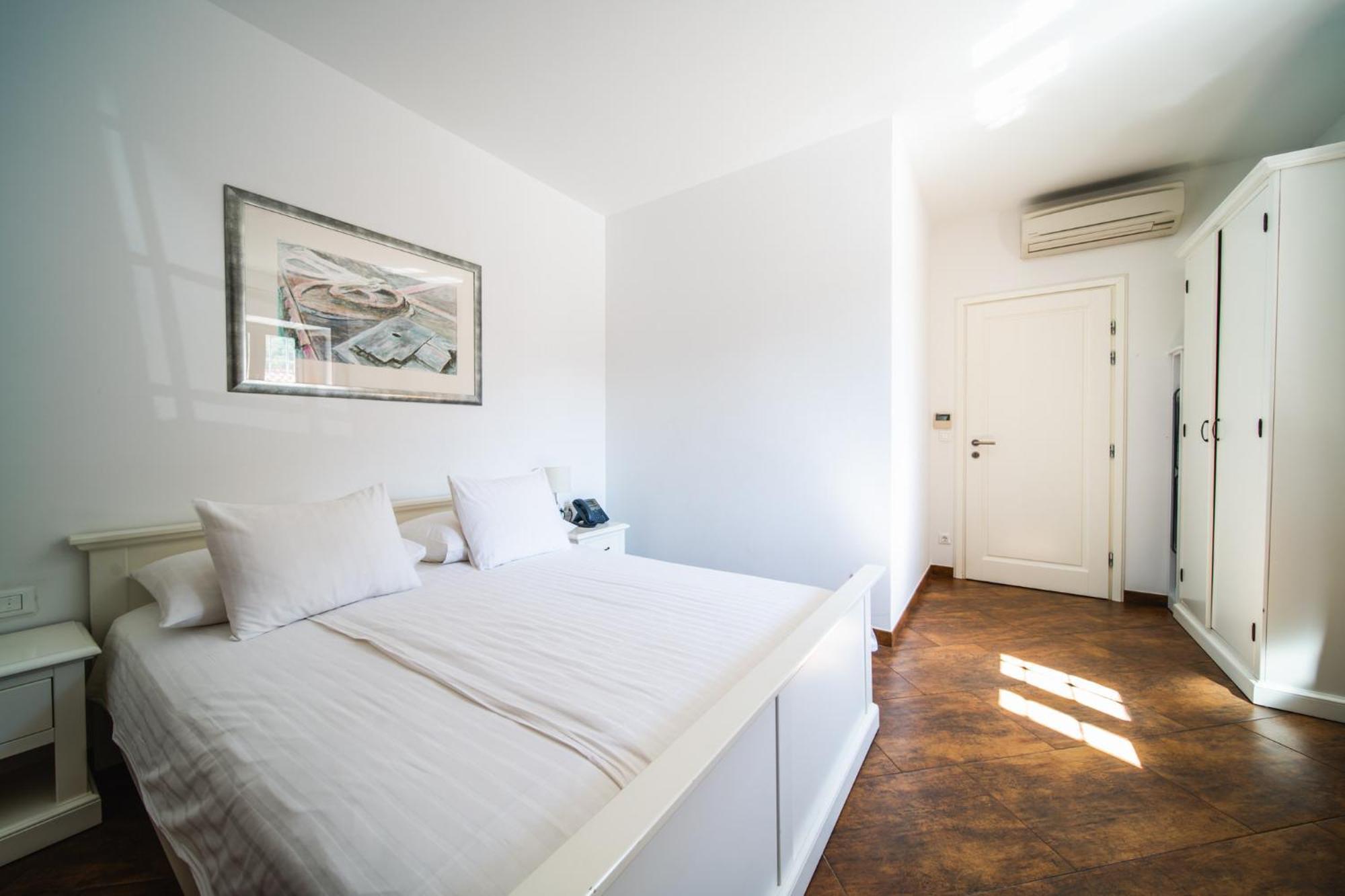 Apartments Vila Riva Slano Buitenkant foto